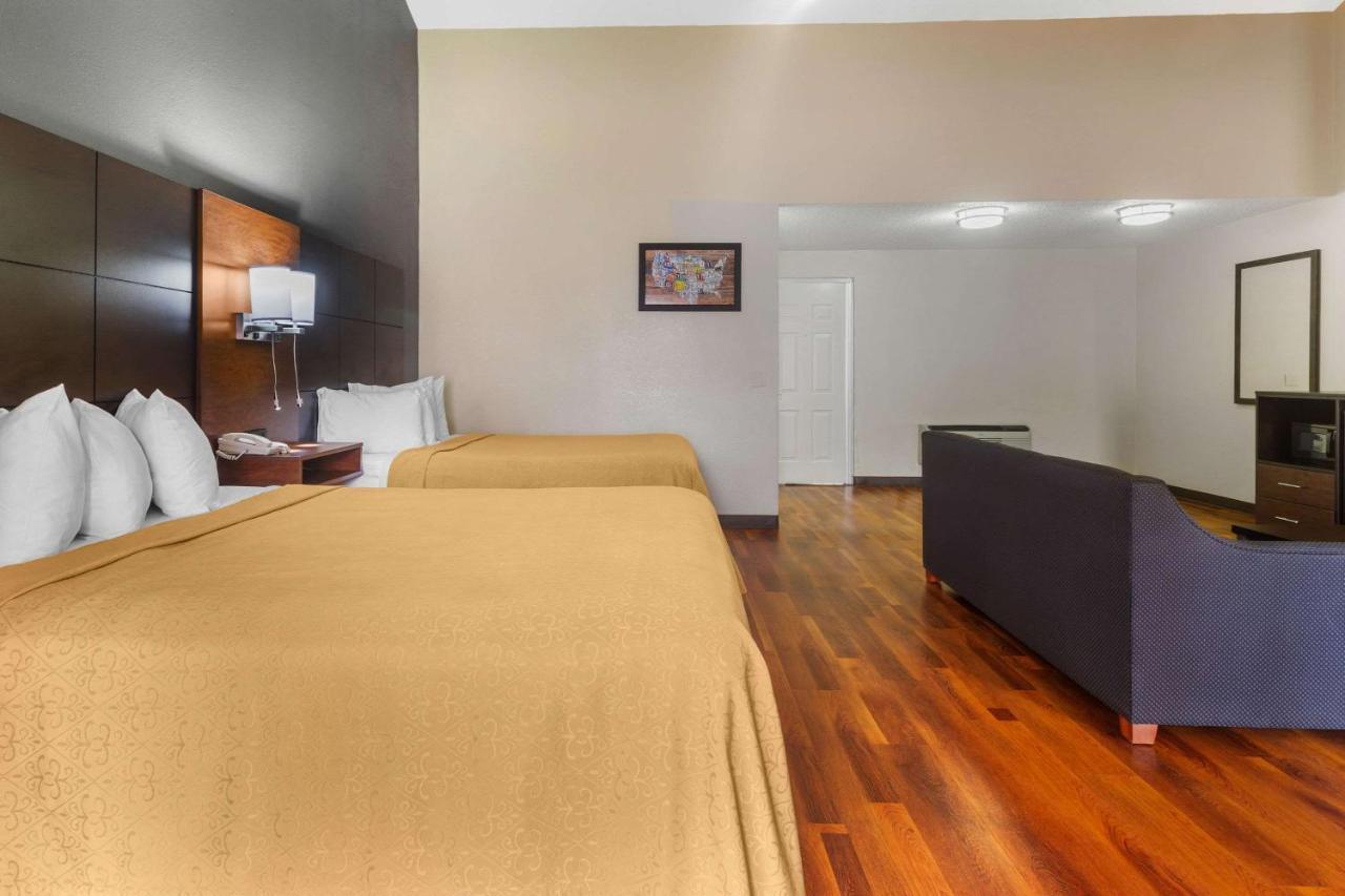 Econo Lodge Inn & Suites Gatlinburg At The Convention Center Zewnętrze zdjęcie