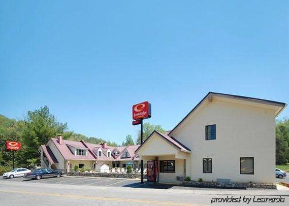 Econo Lodge Inn & Suites Gatlinburg At The Convention Center Zewnętrze zdjęcie